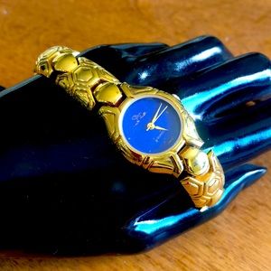Oscar de la Renta Gold Watch